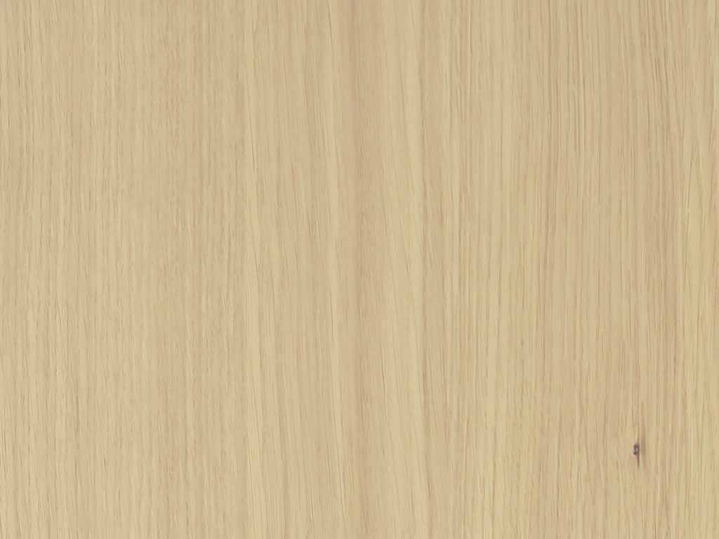 Nahaufnahme einer hellen Eichenholzoberfläche mit deutlicher Maserung