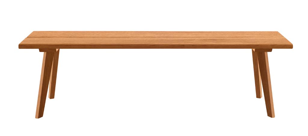 braune Holzbank auf weißem Hintergrund