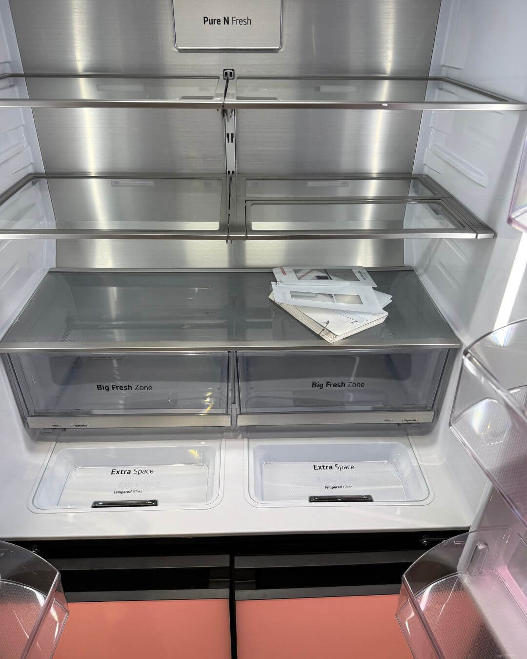 LG MoodUP  Multi-Door Kühlschrank mit InstaView (EEK E, 617L, 190,5cm hoch) mit eingebautem Lautsprecher, veränderbaren Farben & Total No Frost | GMV960NNME - AUSSTELLUNGSGEBRAUCHT