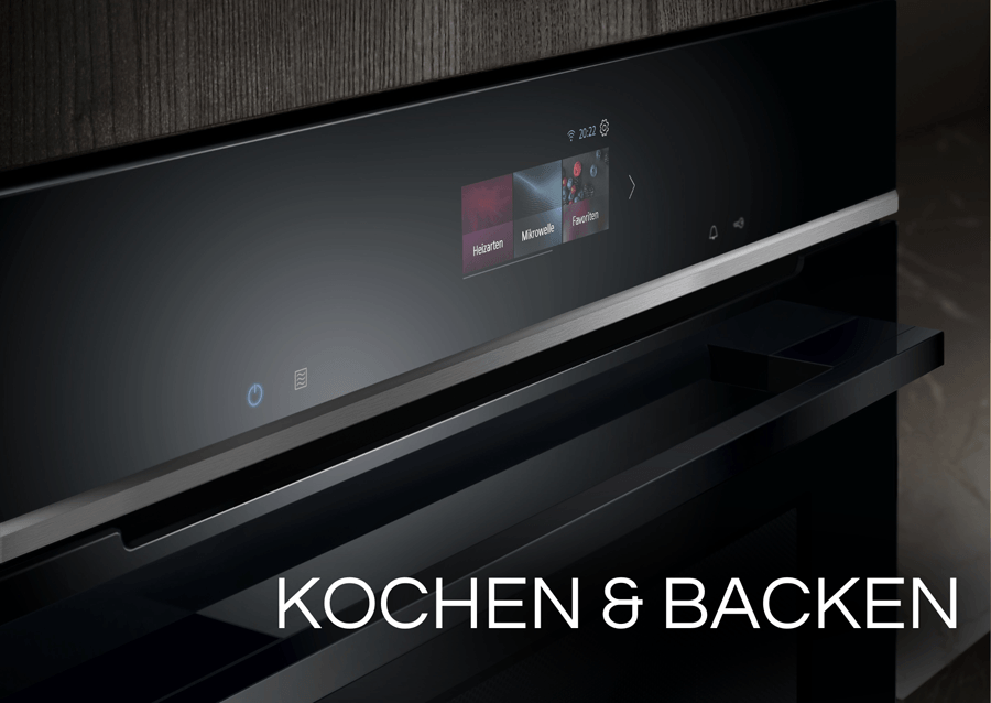 Nahaufnahme eines modernen Siemens Backofens mit schwarzer Glasfront und digitalem Touch-Display.