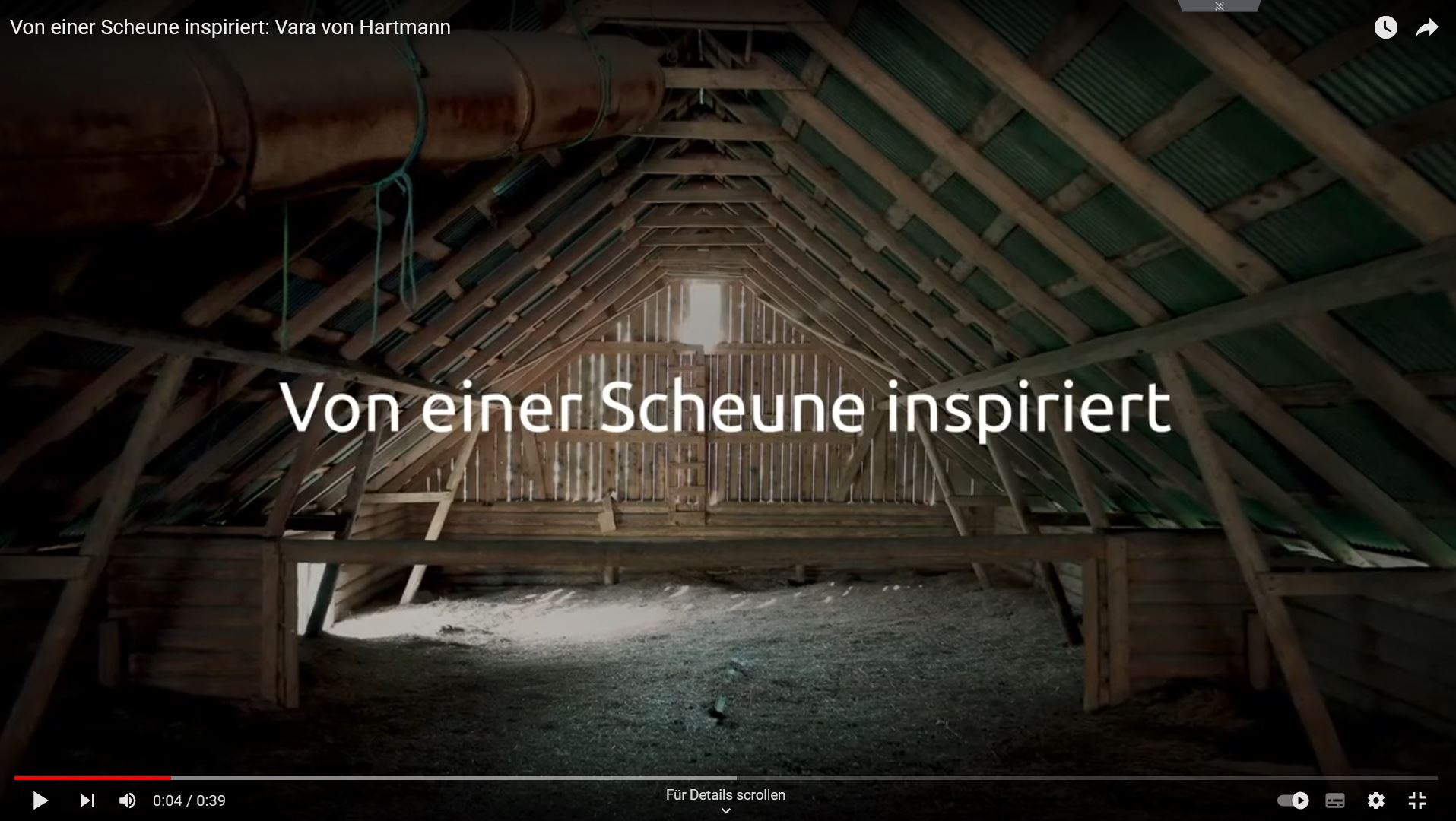 Blick in eine Scheune und die Aufschrift von einer Scheune inspiriert