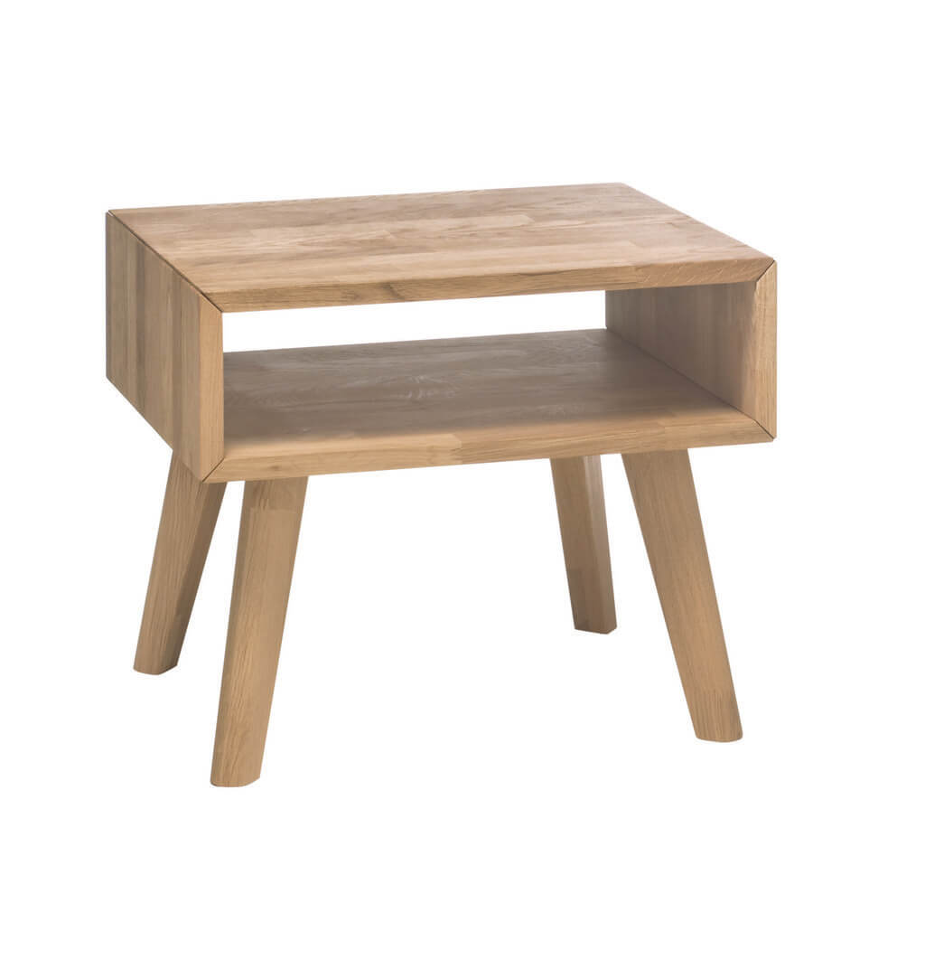 hellbrauner Nachttisch auf vier hohen beinen und in form eines offenen faches vor weißem hintergrund jaca von hasena