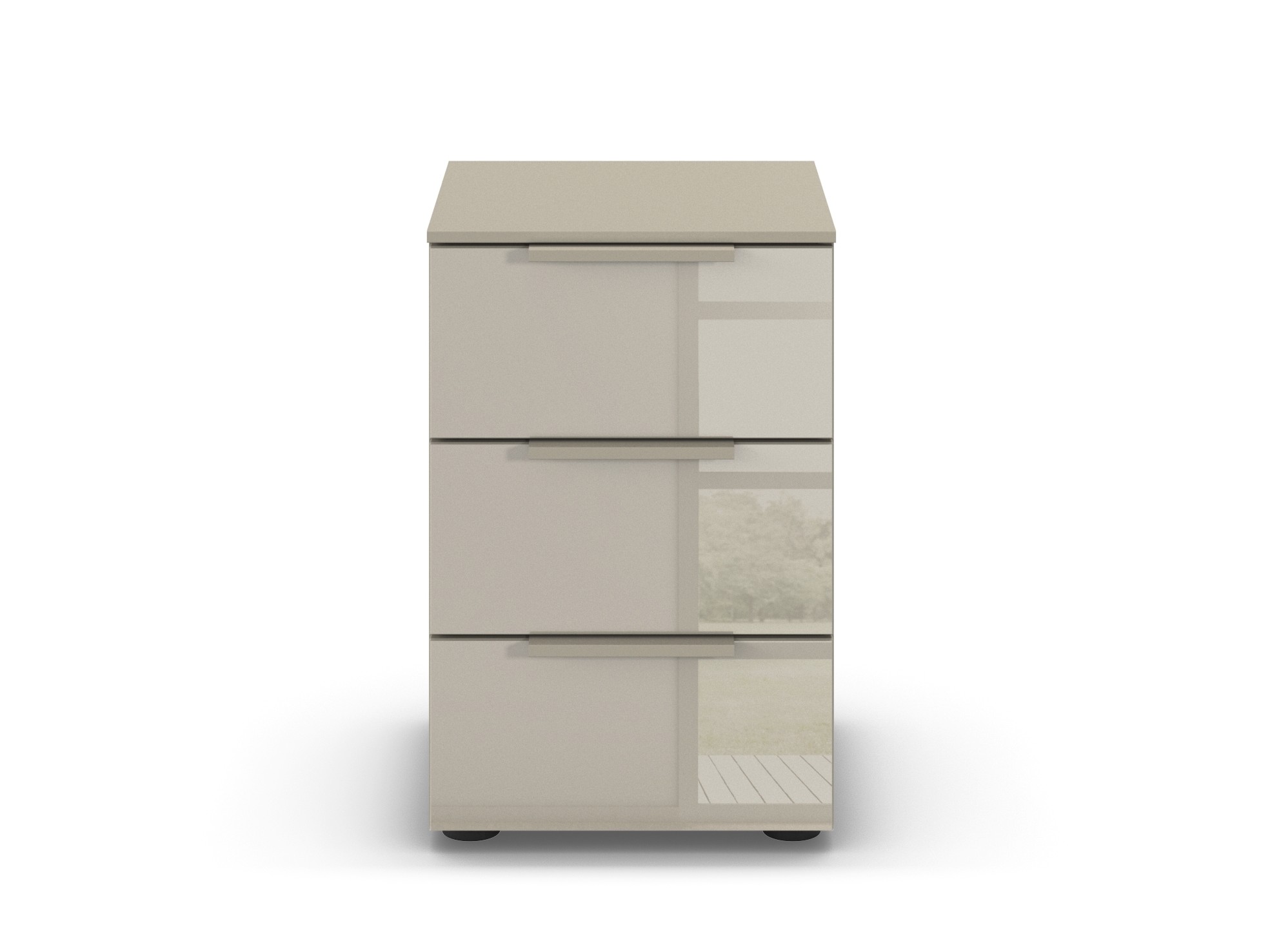 grauer Nachttisch mit drei Schubladen vor weißem Hintergrund