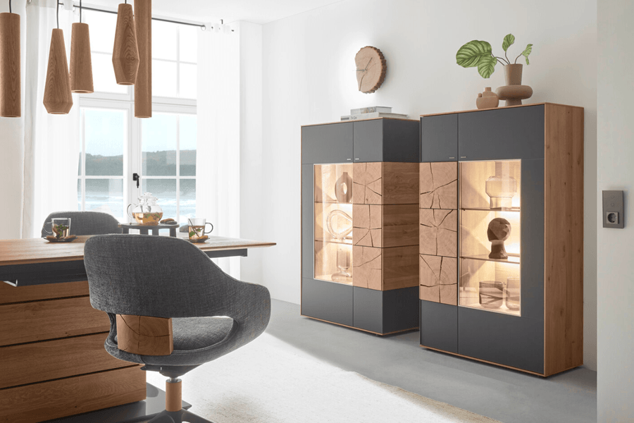 zwei Highboard Vitrinen mit Holz AKzent und anthrazit Front