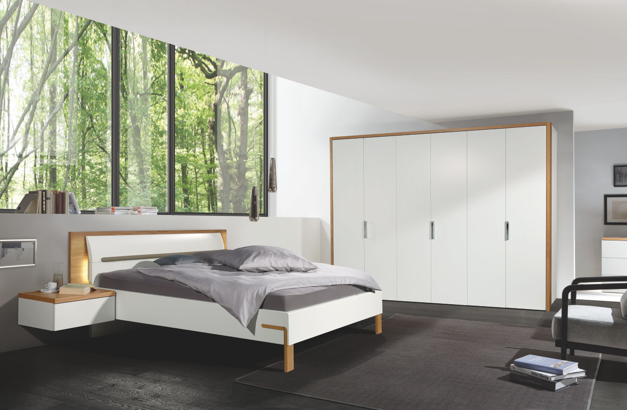 hülsta. Dream | Schlafzimmer-Set | 6-türiger Drehtürenschrank | 2 Hängekonsolen