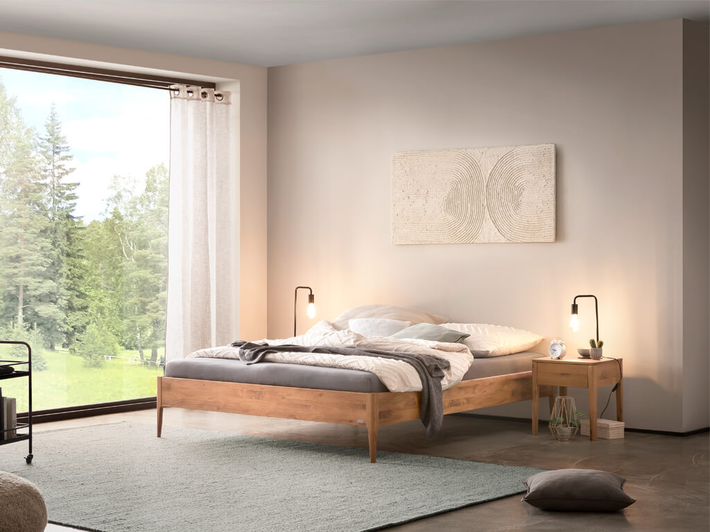 Hasena -  Lounge Bett Pieve | ohne Kopfteil | Holzfuß Pile | versch. Größen & Farben konfigurierbar