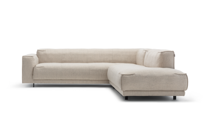 Modernes, beiges Ecksofa mit schwarzem Bein, geeignet für stilvolle Wohnzimmer