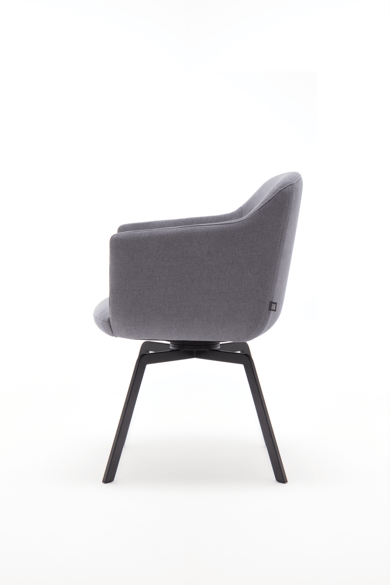 Seitliche Ansicht eines modernen grauen Drehstuhls mit Metallbeinen auf weißem Hintergrund