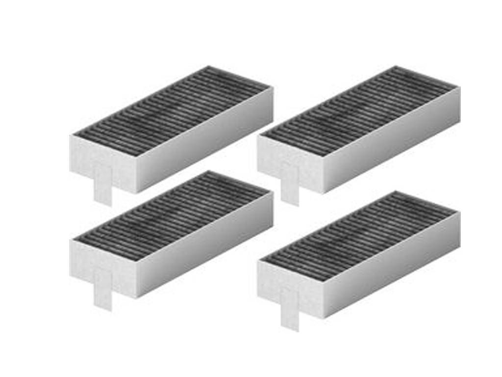 Vier Aktivkohlefilter zur Luftreinigung in rechteckiger Form