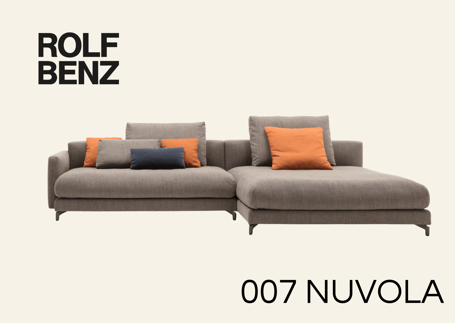 hellbraune Eckcouch mit breitem Recamiere - Aufschrift auf dem Bild: Rolf Benz 007 Nuvola