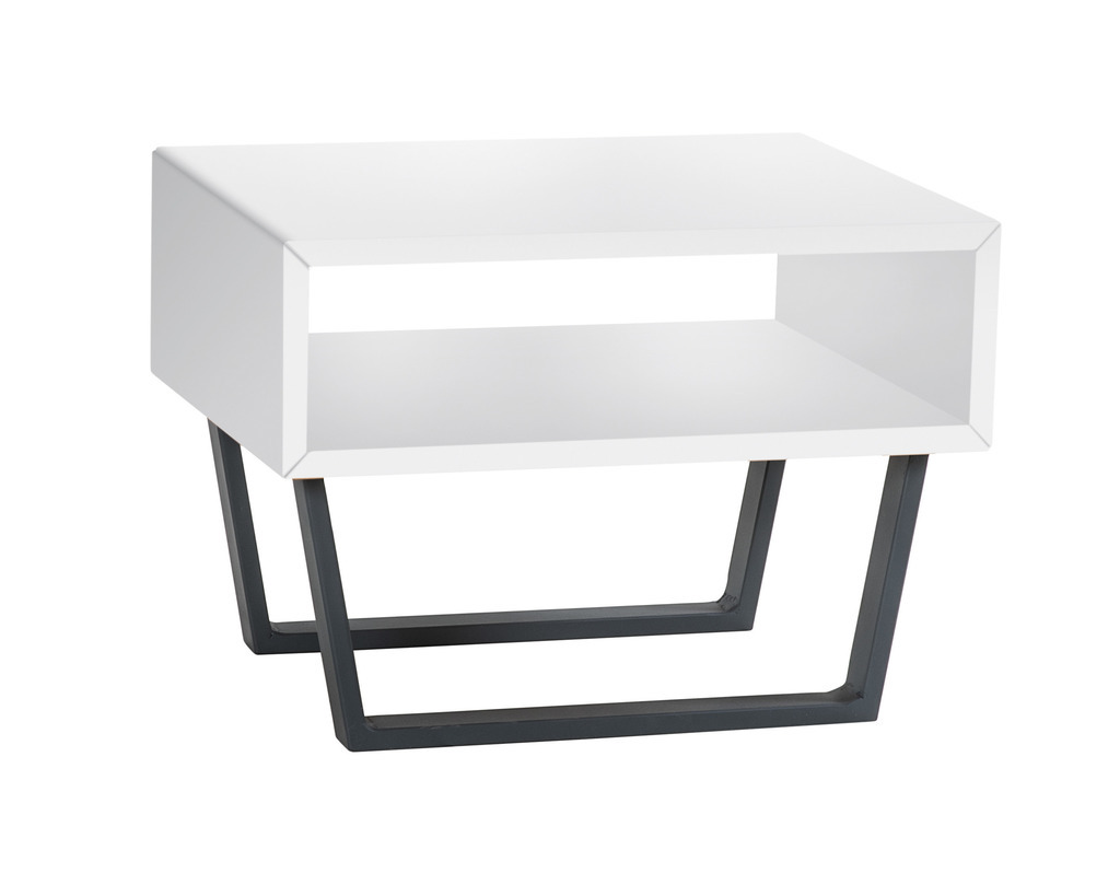 weißer Nachttisch auf schwarzen Kufen und in Form eines offenen Faches vor weißem Hintergrund Jose von Hasena