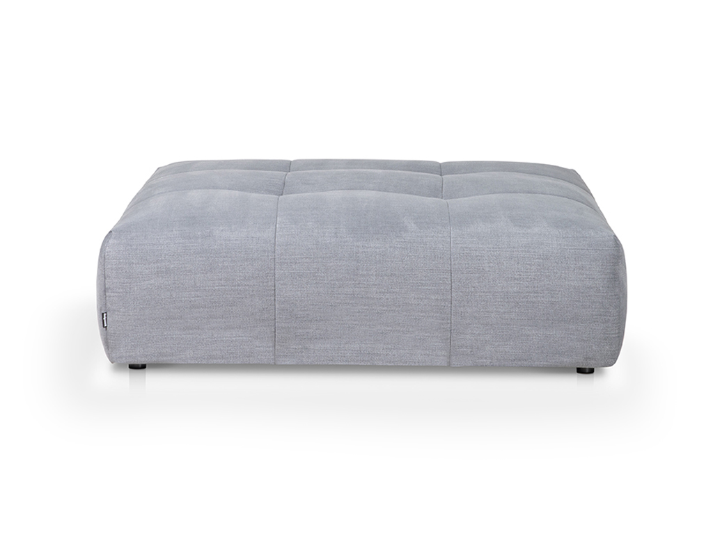 Großer, gepolsterter Sofa-Hocker in Grau mit schlichtem, modernem Design und quadratischem Muster