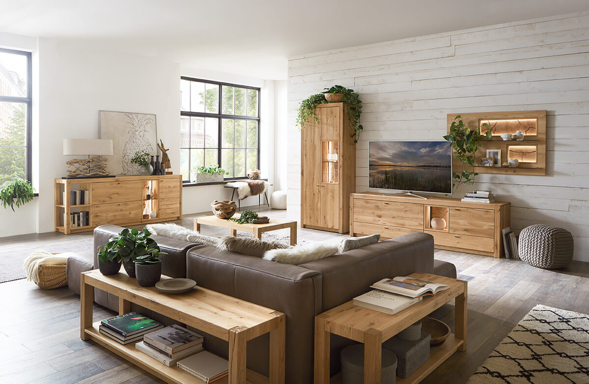 Wohnzimmereinrichtung komplett aus Holz 