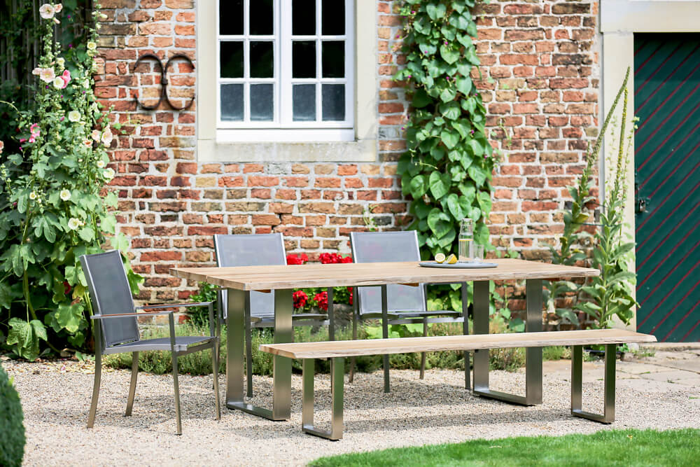 Niehoff Garden. Solid | T2G1 | Tisch | 280 x 95 cm | Profilkufe Edelstahl/Teak gebürstet Niehoff Garden. Solid | T2G1 | Tisch | 280 x 95 cm | Profilkufe Edelstahl/Teak gebürstet