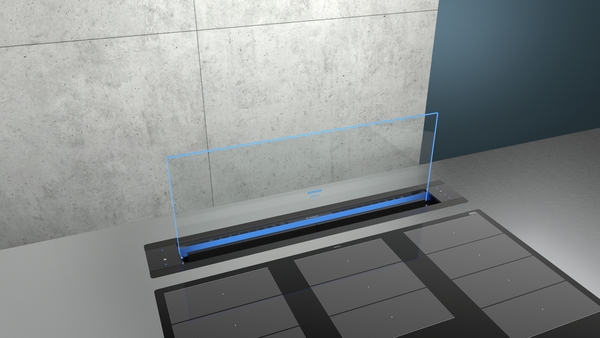 Elegantes Induktionskochfeld mit aufsteigender Dunstabzugshaube in einer modernen Küche