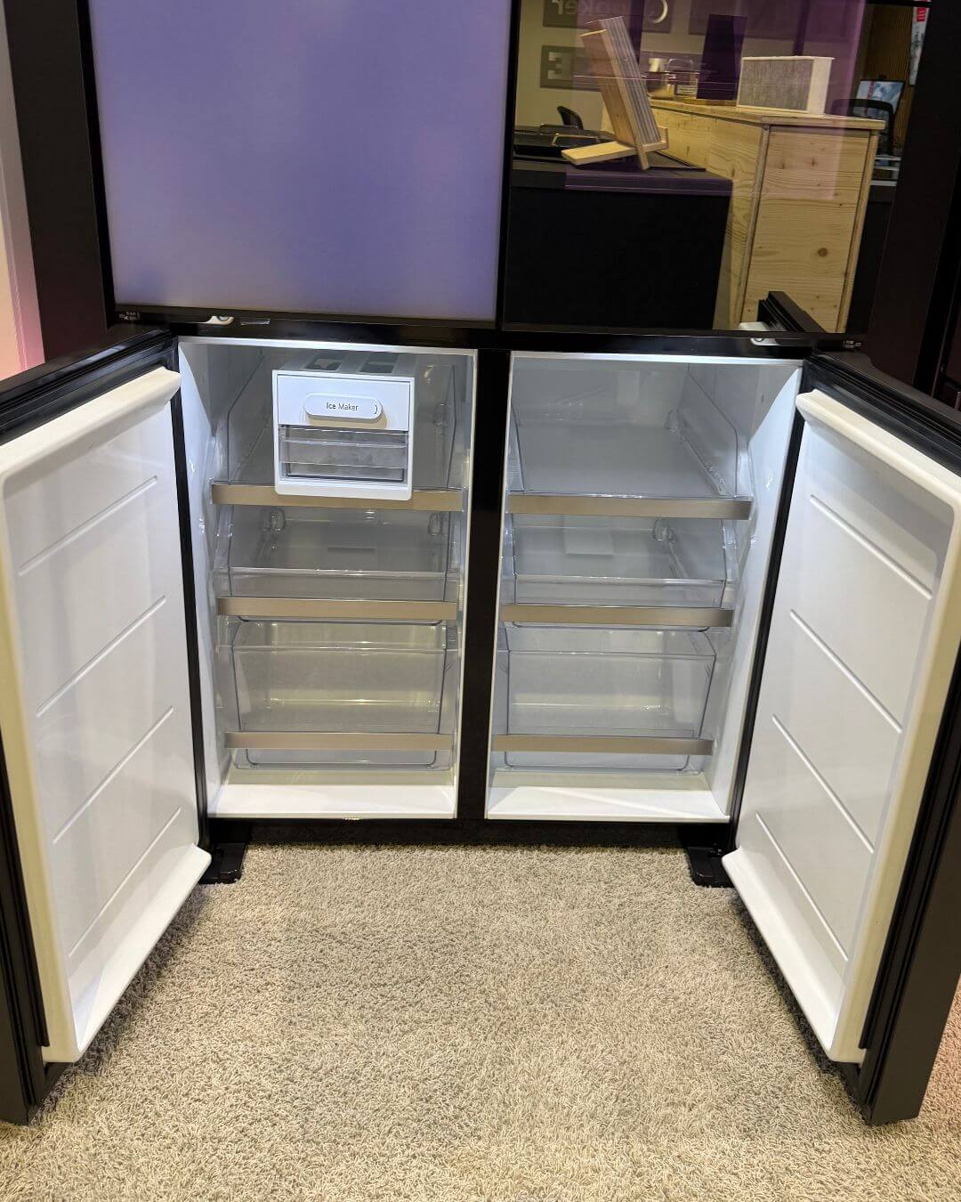 LG MoodUP  Multi-Door Kühlschrank mit InstaView (EEK E, 617L, 190,5cm hoch) mit eingebautem Lautsprecher, veränderbaren Farben & Total No Frost | GMV960NNME - AUSSTELLUNGSGEBRAUCHT