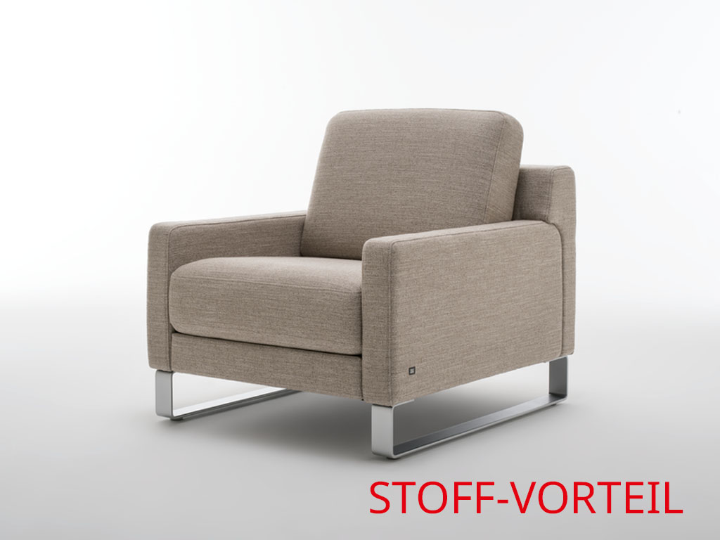 Sessel in beige-grau mit Chrom Kufen als Fußgestell von Rolf Benz Ego