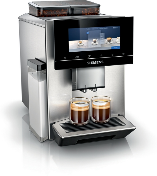 Siemens - Kaffeevollautomat EQ900 | Edelstahl | TQ907D03 Moderner Siemens Kaffeevollautomat aus Edelstahl mit Touchscreen und zwei gefüllten Kaffeetassen