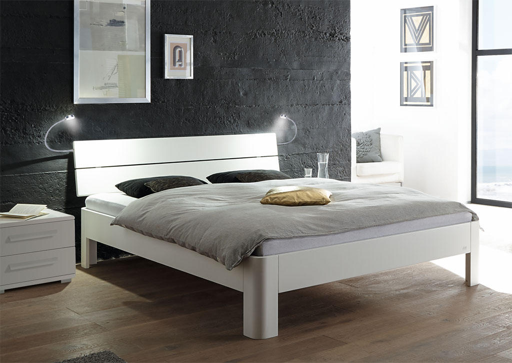 Hasena Fine-Line Bett | Syma 18 Rahmen | Ronda Füsse | Duetto Kopfteil | weiss deckend, lackiert