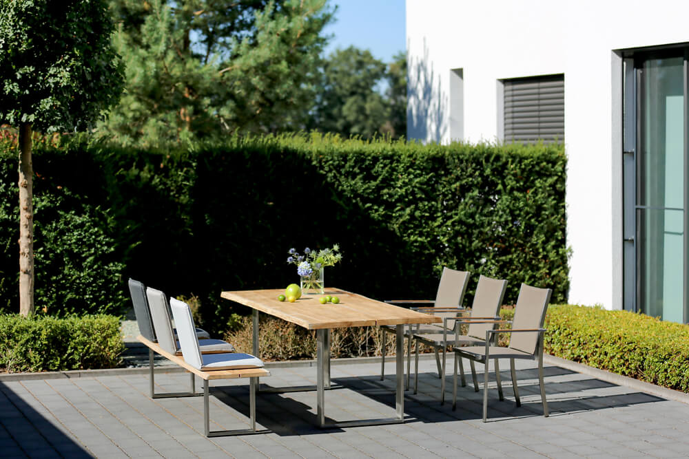Niehoff Garden. Solid | T2G1 | Tisch | 280 x 95 cm | Profilkufe Edelstahl/Teak gebürstet Niehoff Garden. Solid | T2G1 | Tisch | 280 x 95 cm | Profilkufe Edelstahl/Teak gebürstet