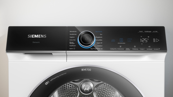 Nahaufnahme der Bedienelemente eines Wäschetrockners