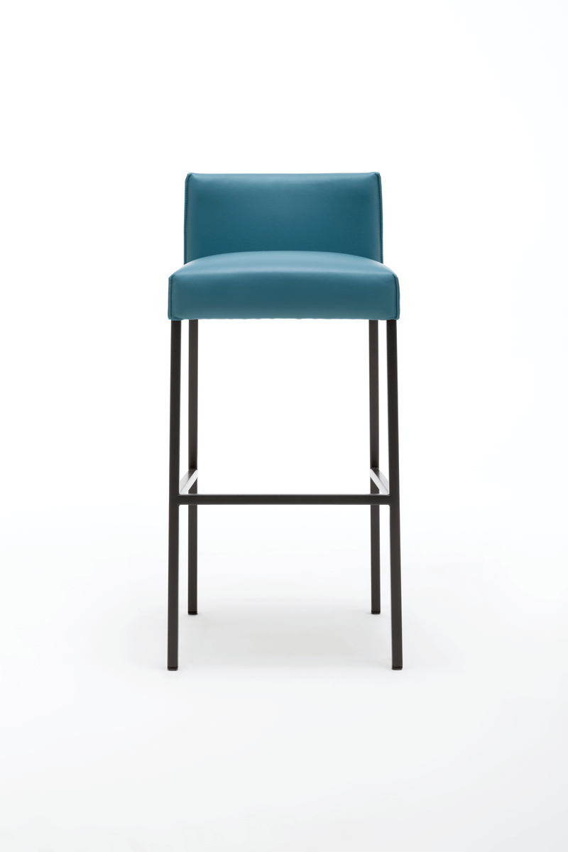 hellblauer Barhocker 952 von Rolf Benz