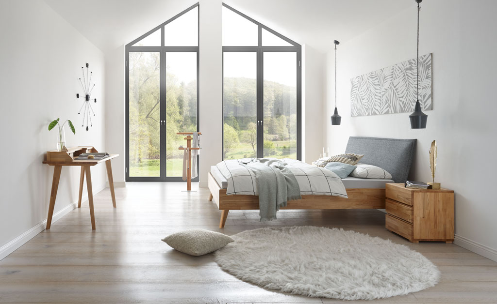 Hasena Wood-Line Bett | Premium 23 Rahmen | Masi Füße | Cussina Kopfteil | Kernbuche natur, geölt