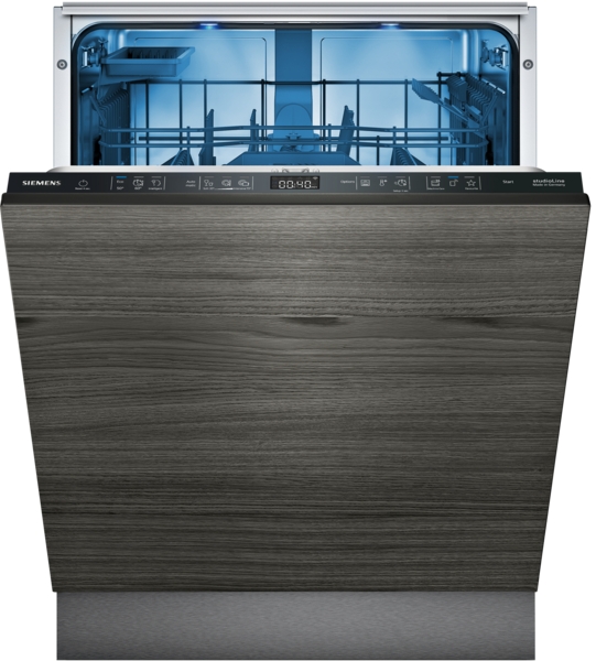 Siemens studioLine - Vollintegrierter Geschirrspüler iQ500 (60 cm) INKL. 5 JAHRE GARANTIE | SN65Z802BE Vollintegrierbarer Siemens Geschirrspüler mit geöffneter Holztür und sichtbarem Innenraum