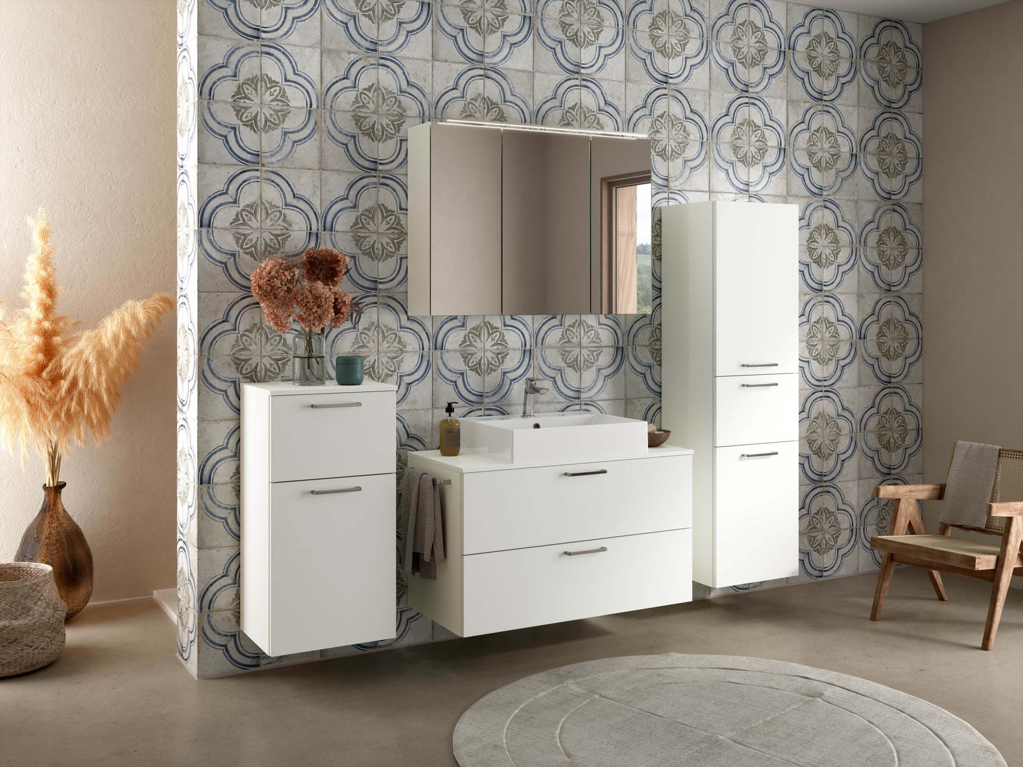 Badezimmermöbel-Set 3 Schränke weiß mit Waschtisch und Spiegelschrank nobilia 