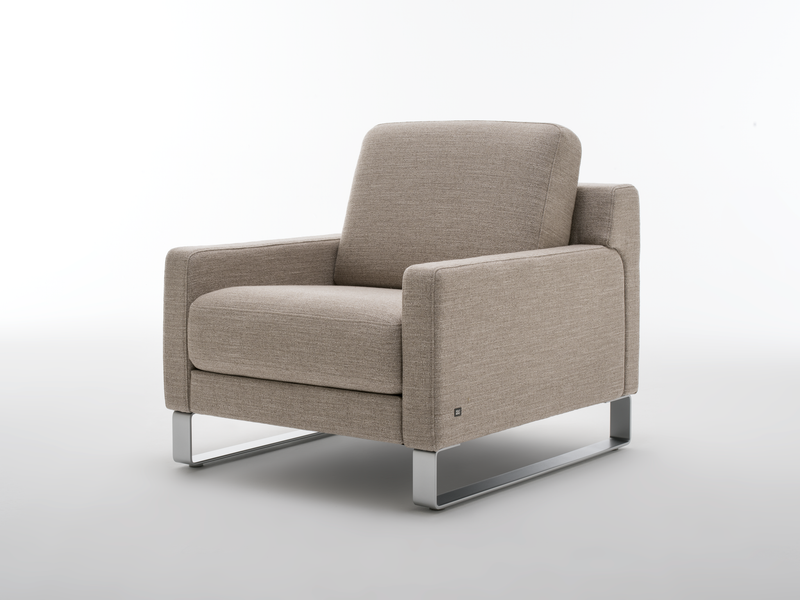 Rolf Benz 011 EGO F - Sessel Sessel in beige-grau mit Chrom Kufen als Fußgestell von Rolf Benz Ego