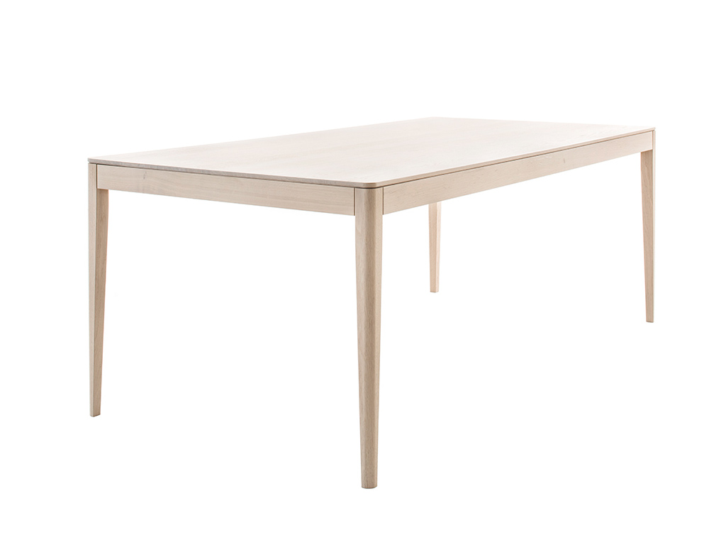 Sudbrock Goya - Esstisch | B: 160 cm | Eiche milk massiv Ein rechteckiger Esstisch aus hellem Holz mit geradlinigem Design