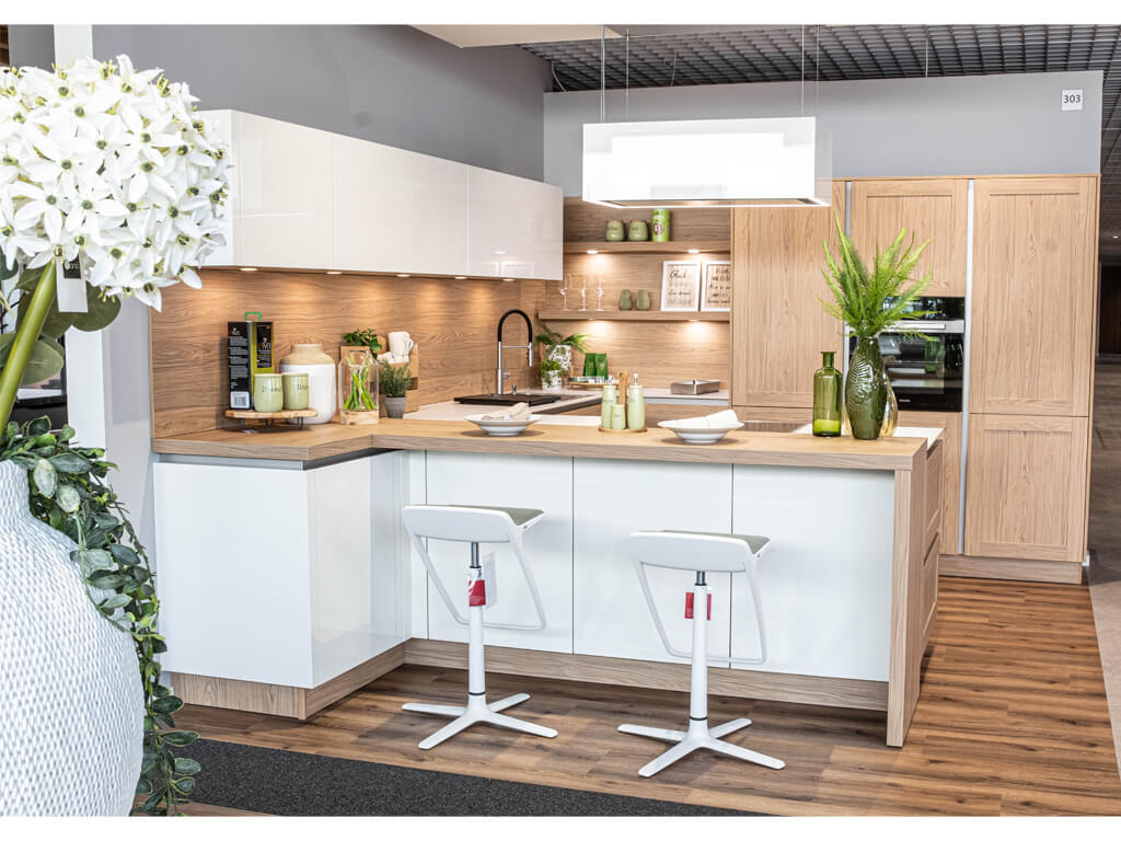 Ballerina Ausstellungsküche | moderne Landhausküche | inkl. Geräten und Zubehör Ballerina Ausstellungsküche | moderne Landhausküche | inkl. Geräten und Zubehör