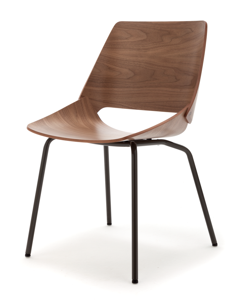Moderner Stuhl mit Holzsitzfläche und Metallbeinen