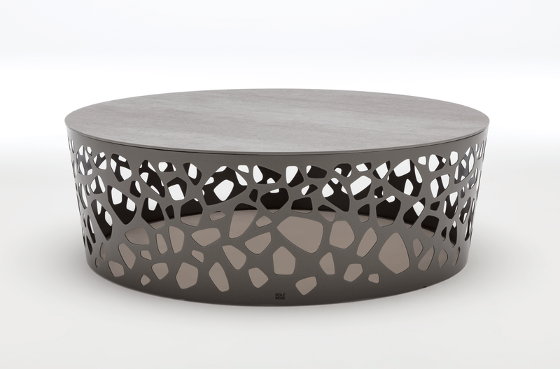 runder Couchtisch mit Designer Tischgestell und dunkler Tischplatte