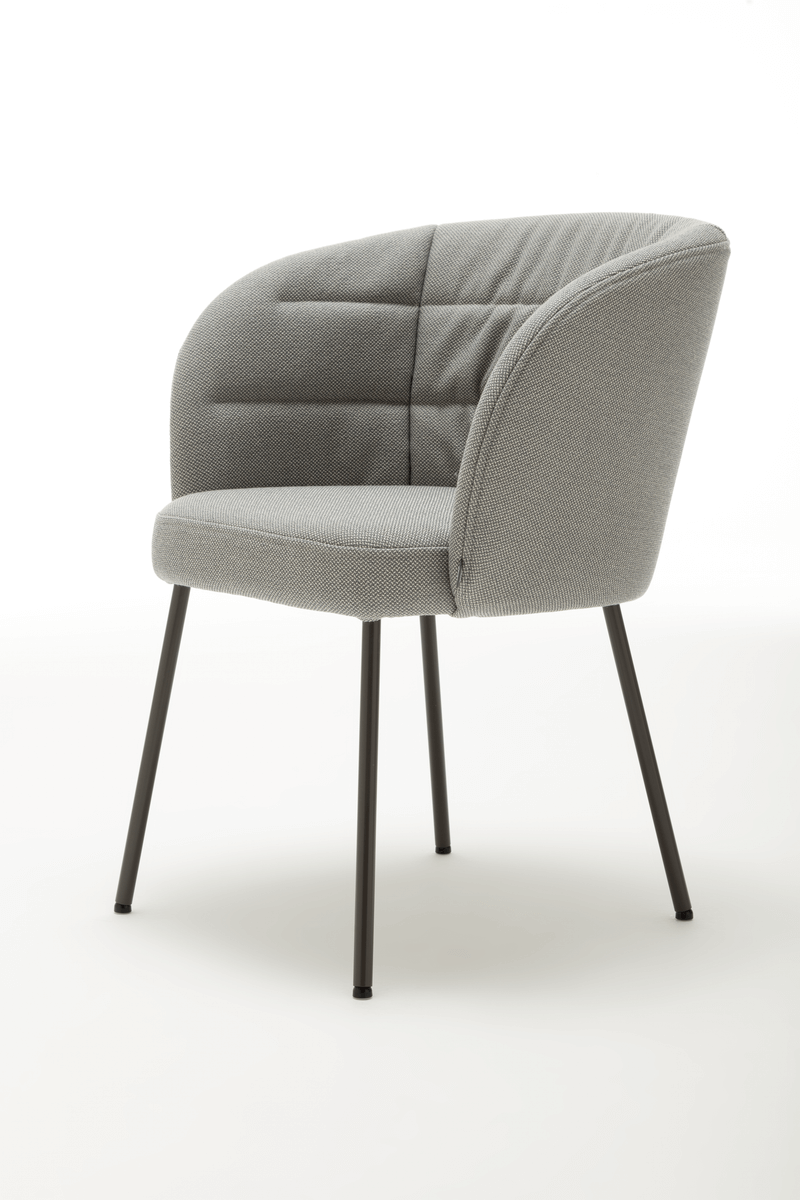 Grauer Polsterstuhl 690 Noa von Rolf Benz