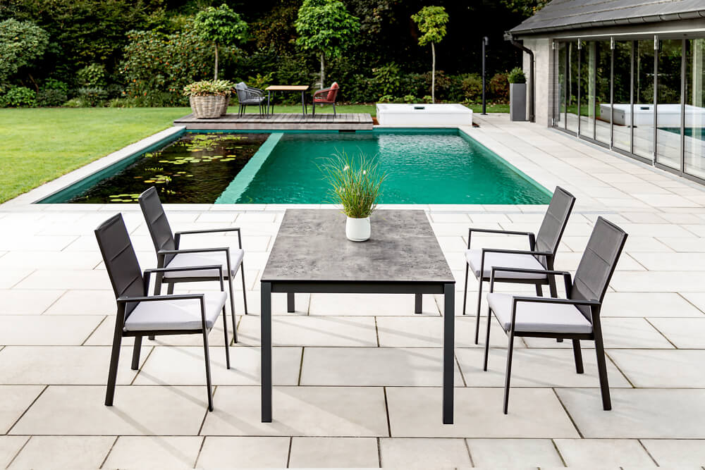 Niehoff Garden. Velina | G873 | Tisch | 160 x 95 cm | Edelstahl /HPL Beton Niehoff Garden. Velina | G873 | Tisch | 160 x 95 cm | Edelstahl /HPL Beton