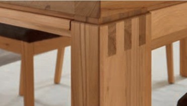 Tischgestell mit Holzverzinkung in Stollenfuß