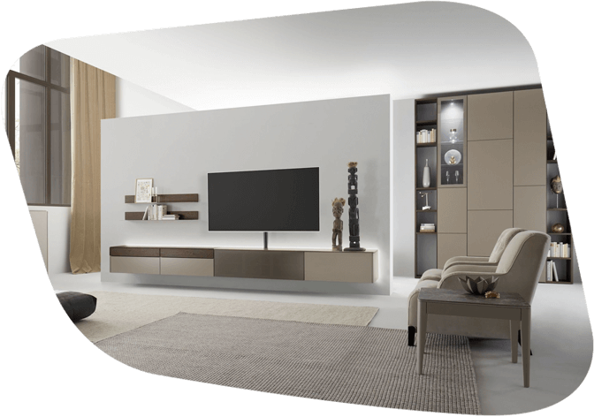 Wohnzimmer in beiger Farbe mit Wohnwand und Regal 