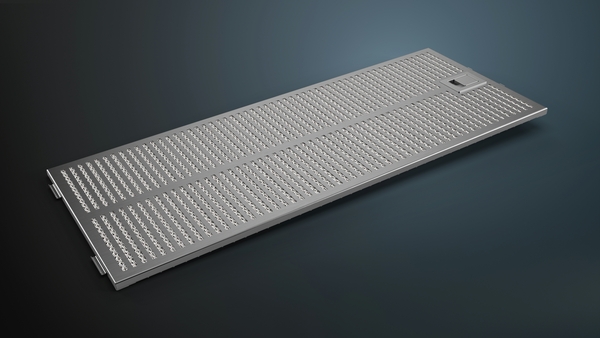 Hochwertige Aluminium-Lochplatte, geeignet für industrielle Fahrzeugrauschanwendungen, auf neutralem Hintergrund.