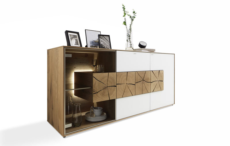 hartmann Caya - Sideboard | B: 175 cm Massivholz Sideboard mit beleuchtetem Vitrineneinsatz und weißer Front