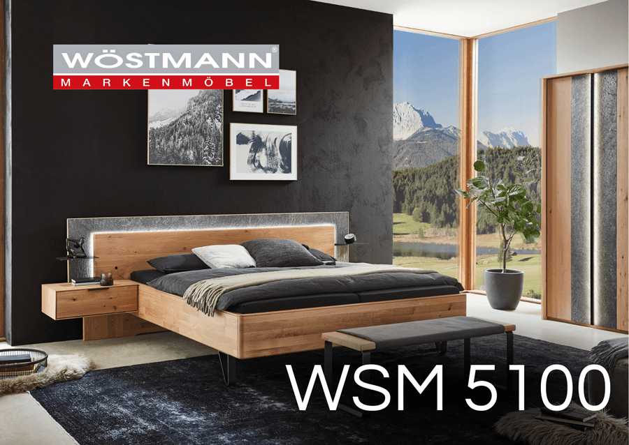 Schlafzimmer aus Massivholz mit Stein Akzenten