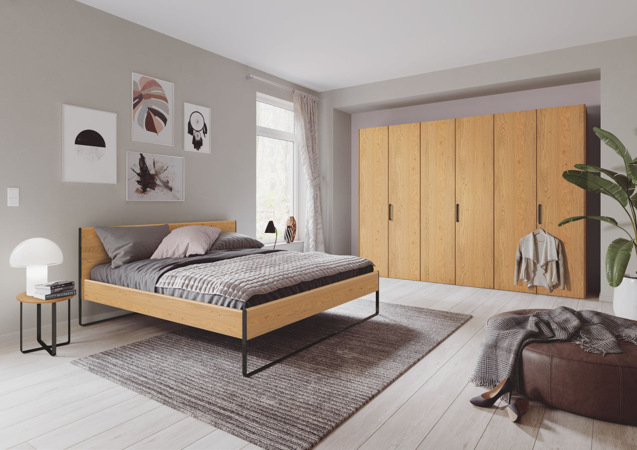 hülsta. Neo | Schlafzimmer-Set | 6-türiger Drehtürenschrank | Natureiche
