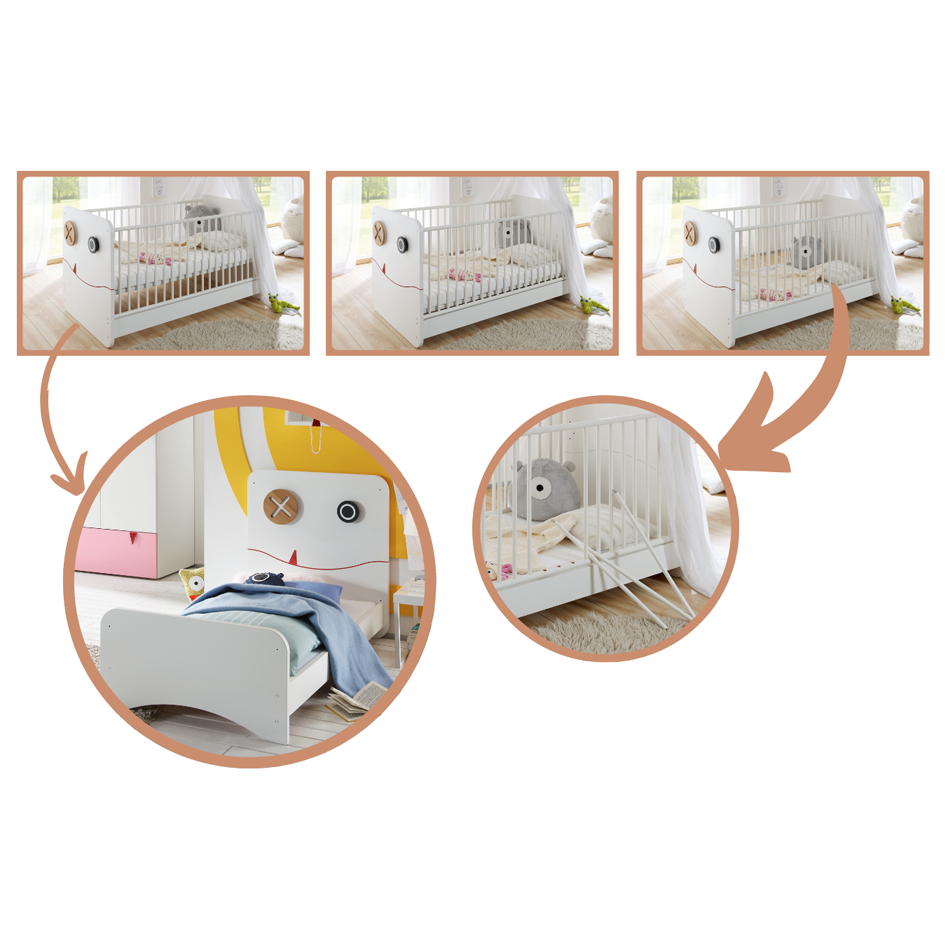 Baby- und Kinderbett das umgebaut werden kann