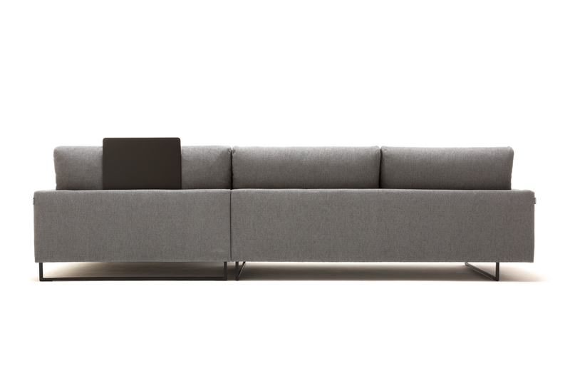 Geradliniges graues Sofa mit Rückentisch, ideal für modernes Interieur
