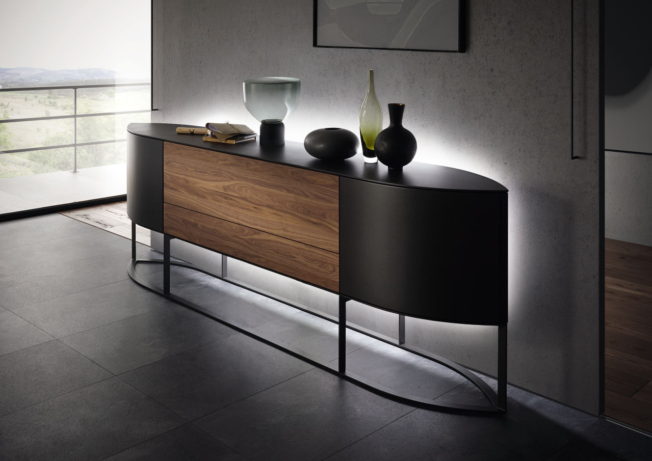 hülsta. Navis | Sideboard | B: 250,8 cm | Anthrazit/Kernnussbaum | mit Beleuchtung 