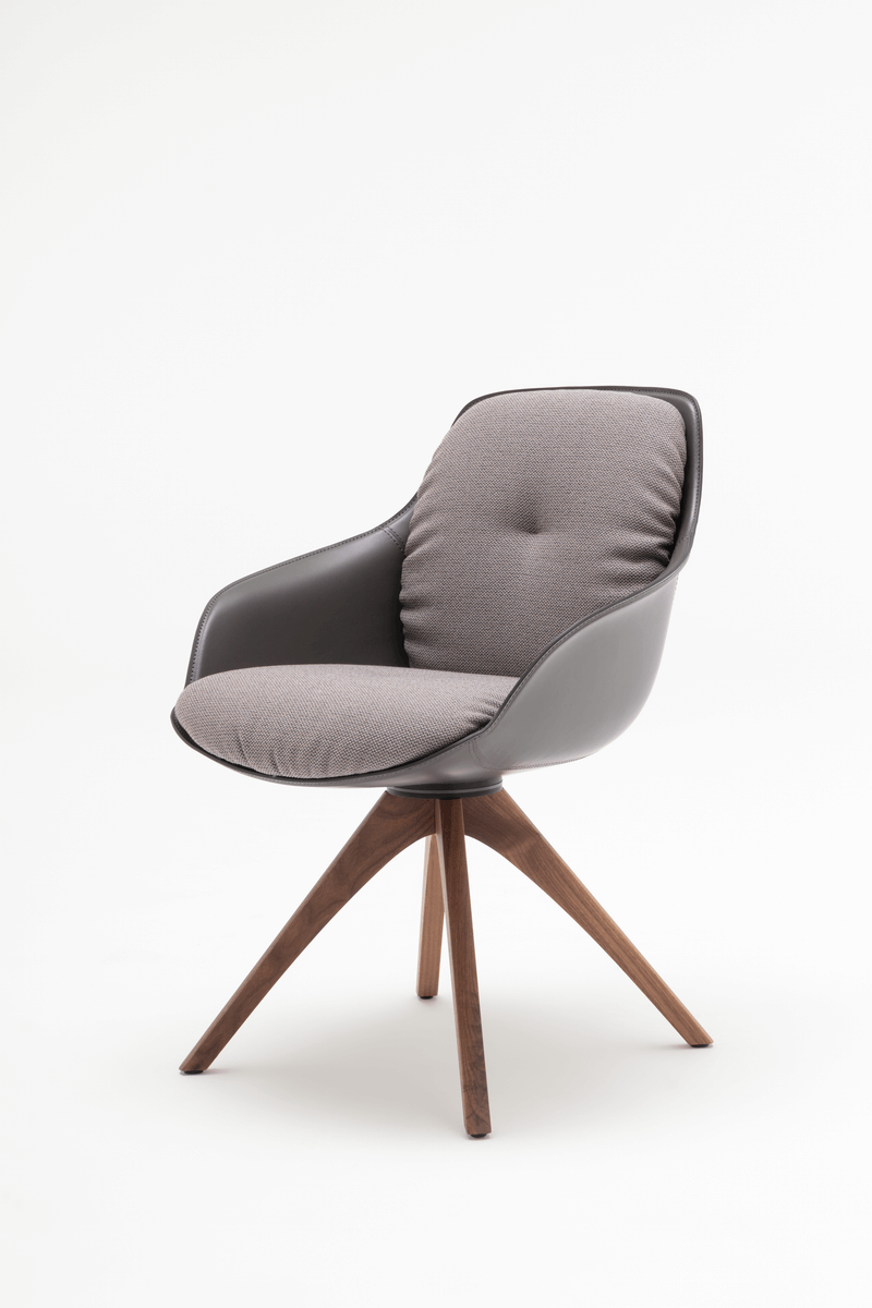 Rolf Benz. 600 | Stuhl mit Kernleder-Schale | Vierfuß Holz | mit oder ohne Drehfunktion