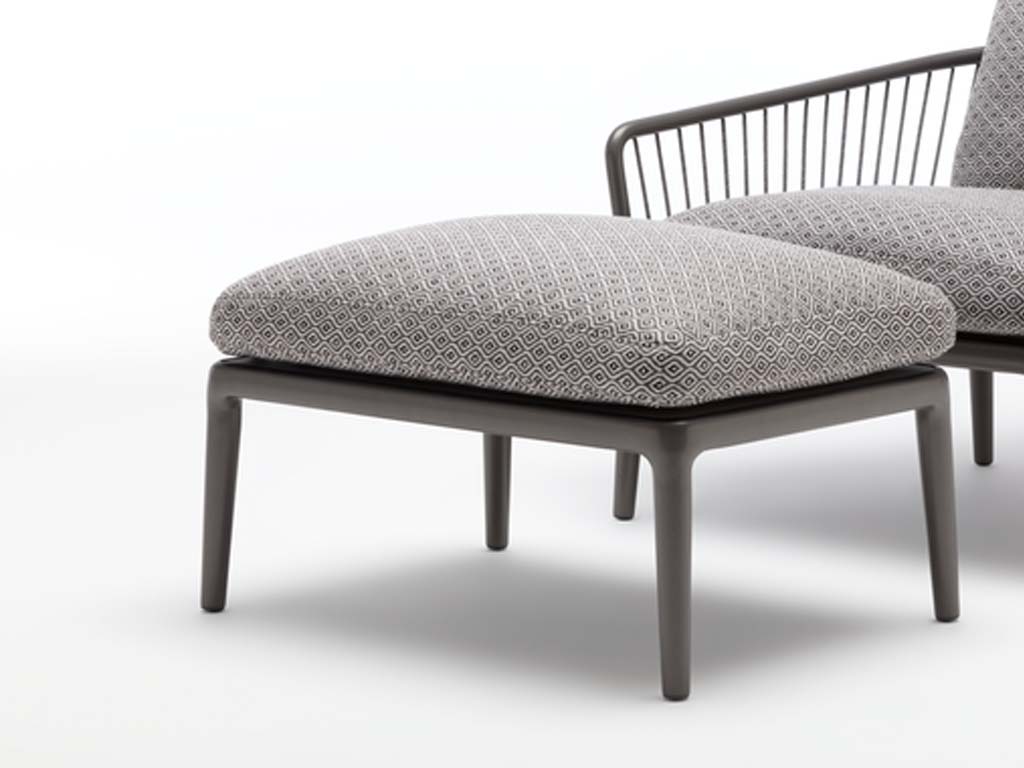Rolf Benz Yoko 271 - Hocker Hocker für die Beine mit grauem Polster und grauem Gestell