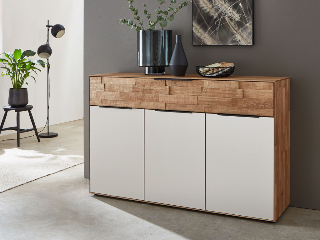 Kommode Wildeiche massiv mit Spaltholz und Magnolieakzent WSM 2800 Wöstmann