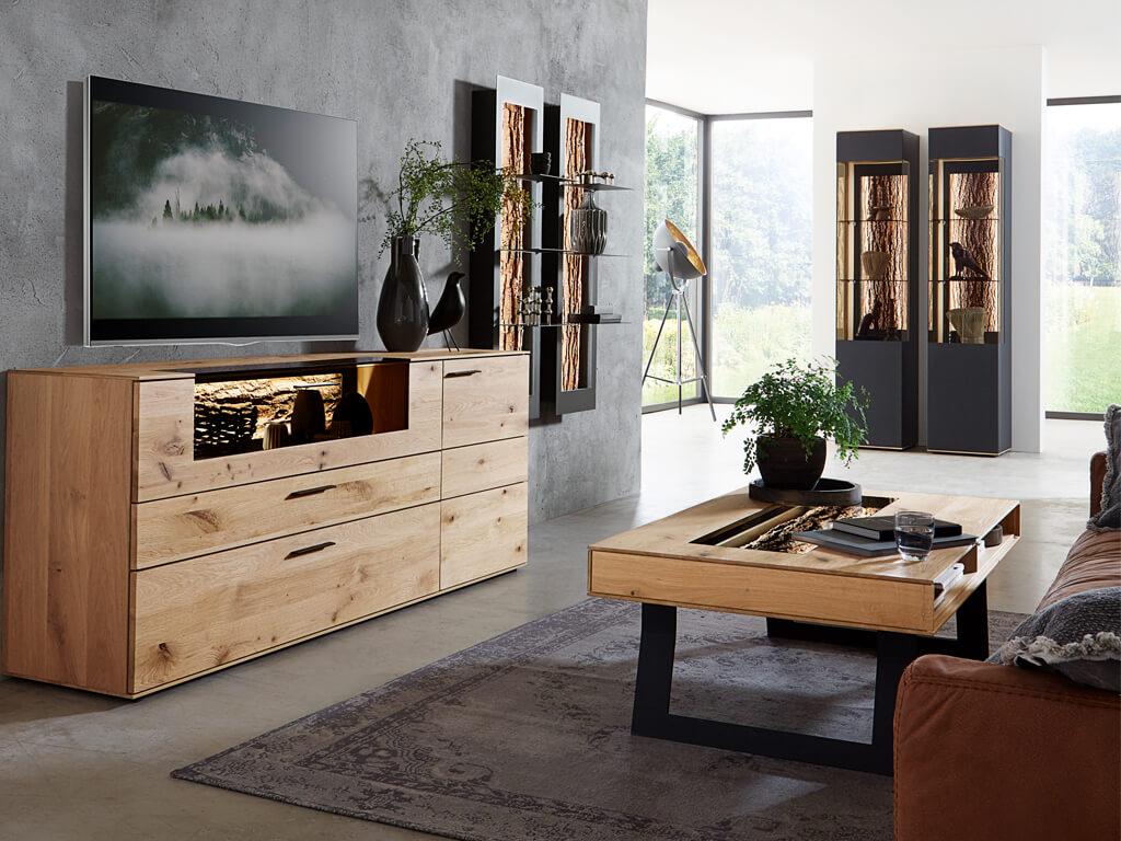 hartmann Runa Einrichtung im Wohnzimmer mit Sideboard und Couchtisch