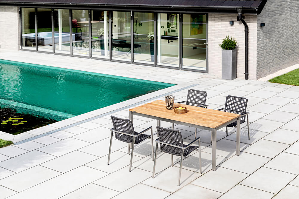 Niehoff Garden. Velina | G873 | Tisch | 160 x 95 cm | Edelstahl /HPL Beton Niehoff Garden. Velina | G873 | Tisch | 160 x 95 cm | Edelstahl /HPL Beton